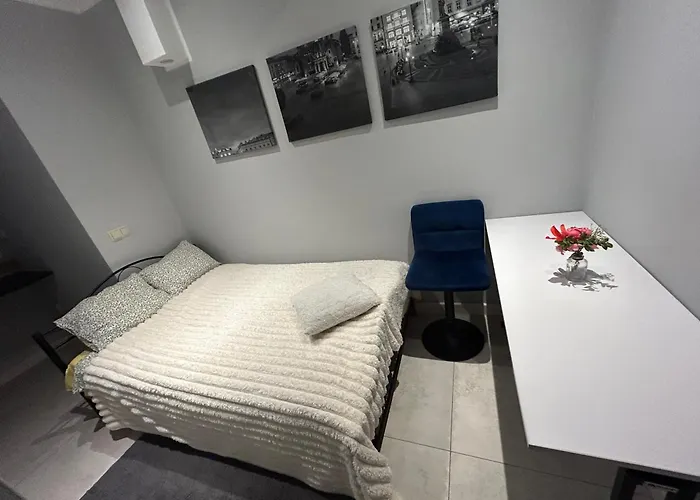 Grand Comfort 3 Bedroom, 3 Bathroom, Ground Floor&Fresh Air